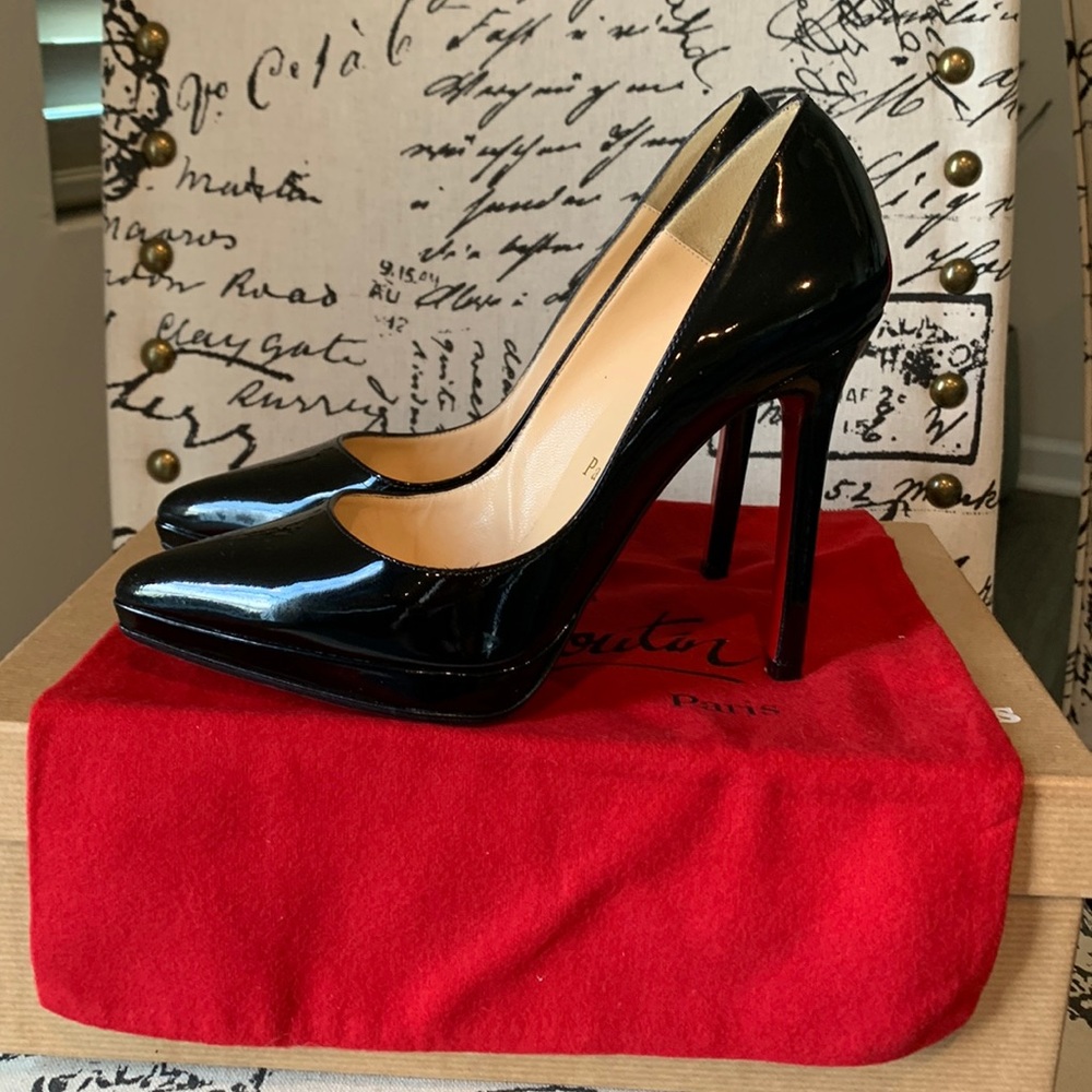 Christian Louboutin Black Patent Leather Pointed-Toe Stiletto Heels